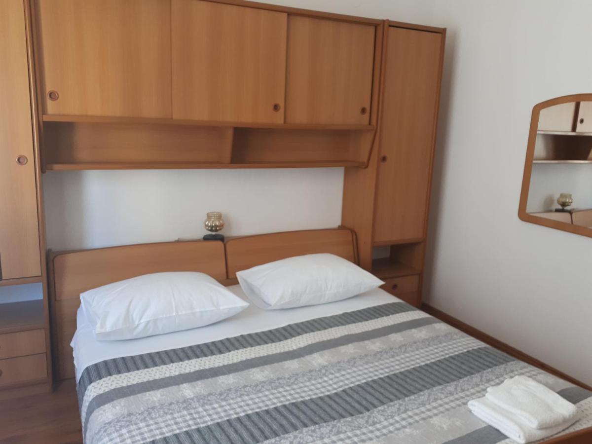 Apartman Emilio Baska Voda Ngoại thất bức ảnh