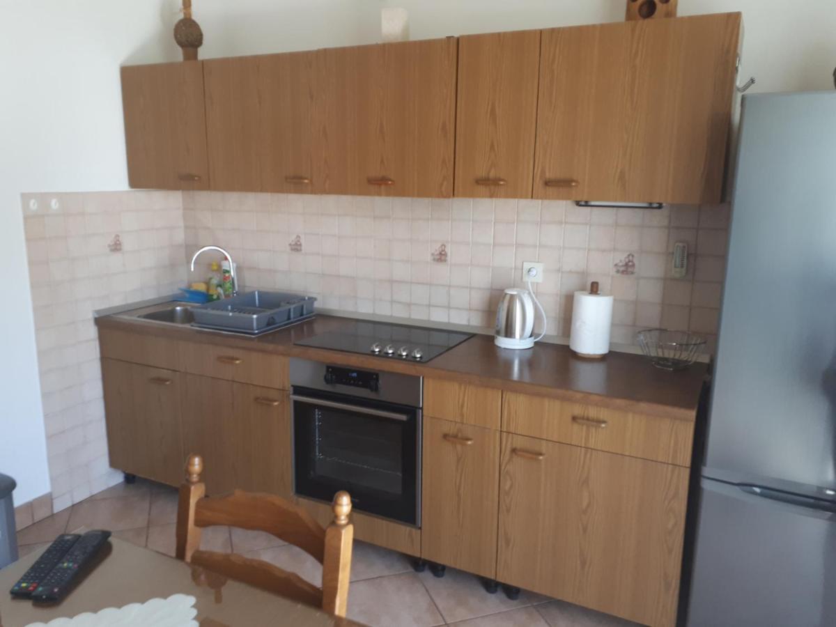 Apartman Emilio Baska Voda Ngoại thất bức ảnh
